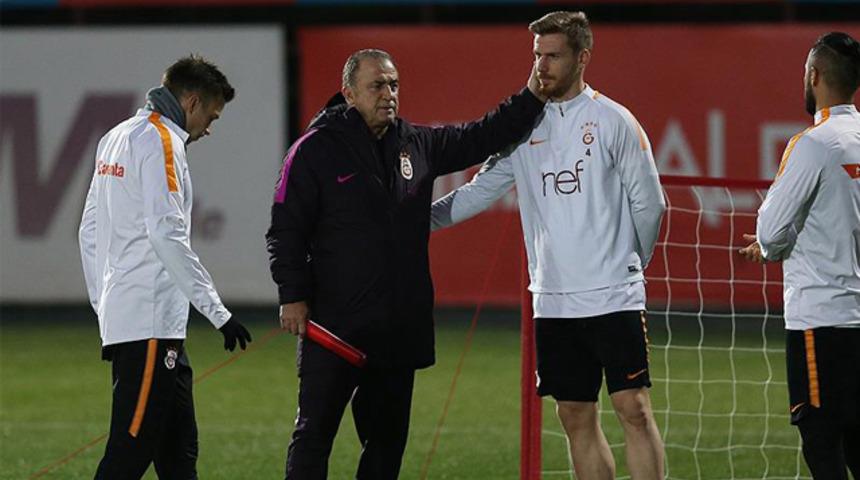 Serdar Aziz, burun operasyonu ge&ccedil;irdi