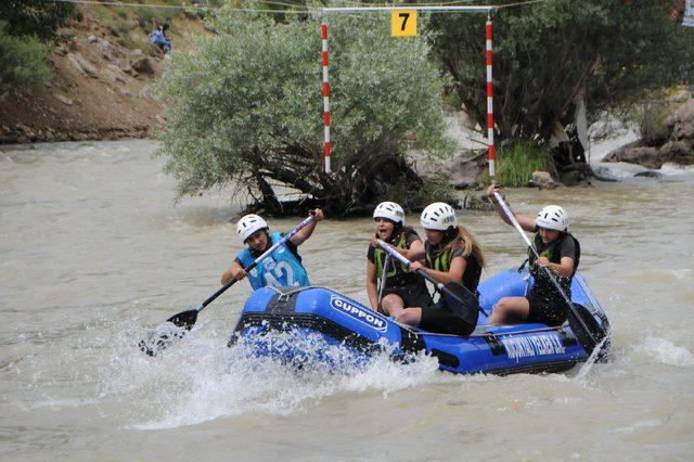 Türkiye Rafting Şampiyonası Tunceli'de başladı