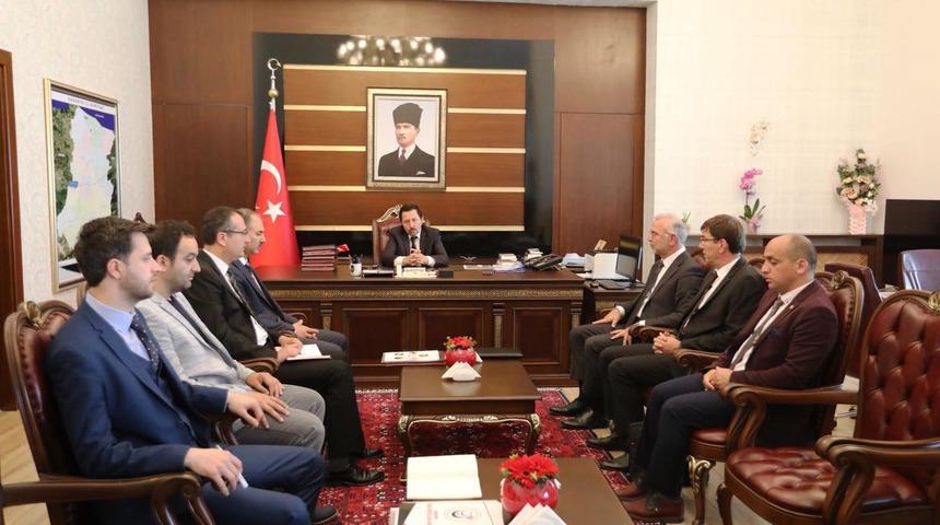 Vali araya girdi, tavuk üretimi yeniden başladı