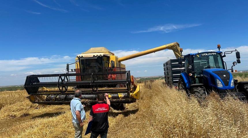 Tarlada sıkı denetim: &Uuml;r&uuml;n kaybına ge&ccedil;it yok