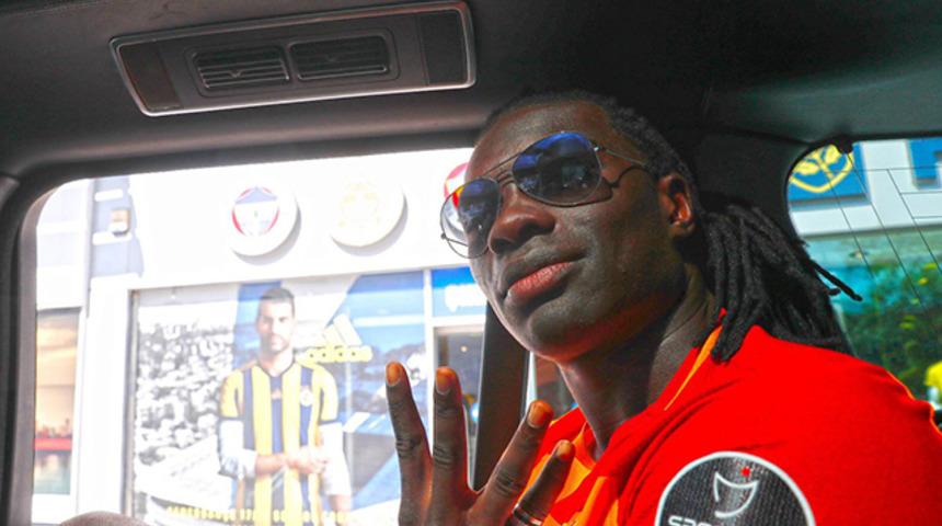 Gomis'ten Fenerbah&ccedil;e'ye olay g&ouml;nderme!