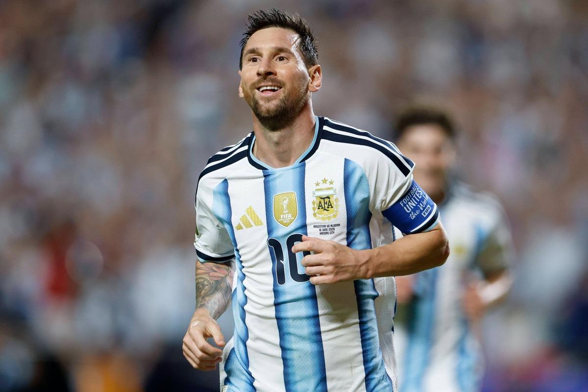 Tarihi gol, tarihi rekor! Lionel Messi D&uuml;nya Kupası tahtına oturdu 1