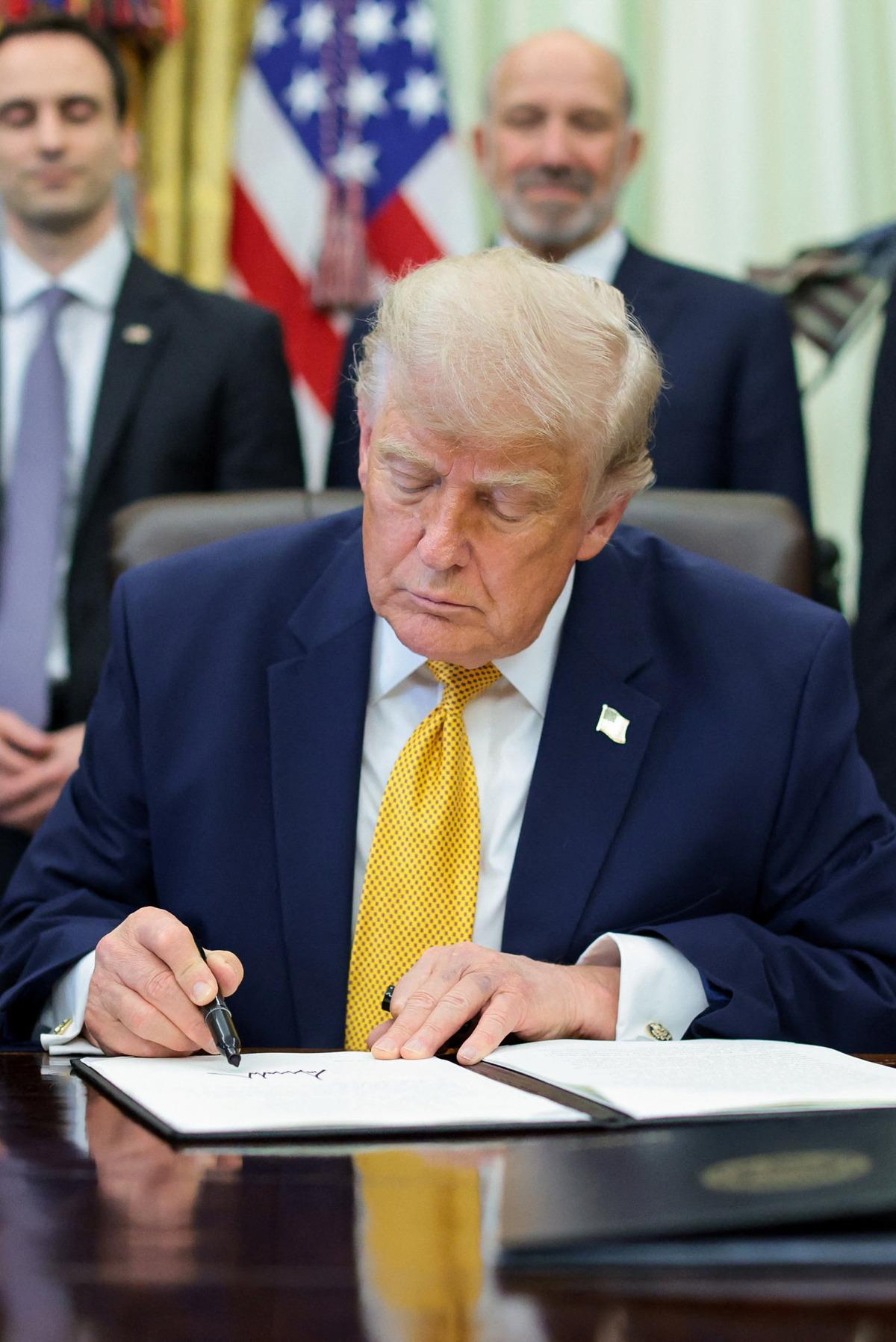 ABD Başkanı Trump imzaladı! Kuantum teknolojisi kararnamesi 2