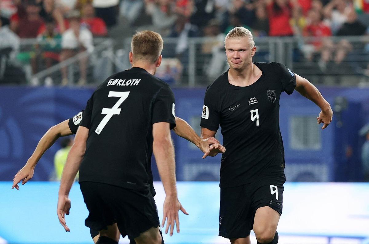 “Özel plan gerekmiyor” demişti! Haaland dan Senegal e resital 4