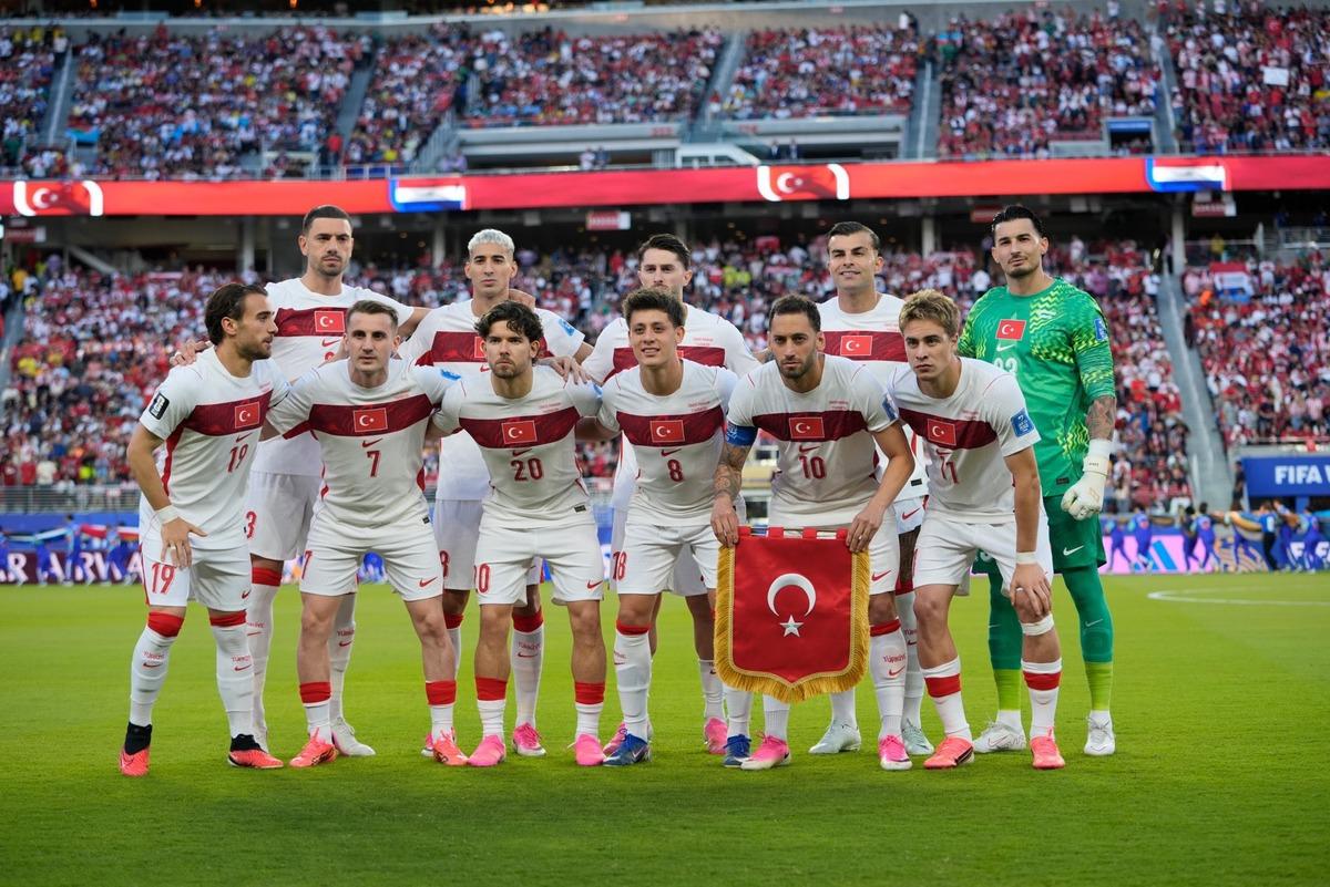 Milli futbolculardan dikkat çeken villa hamlesi! ABD maçı sonrası bildirecekler 5