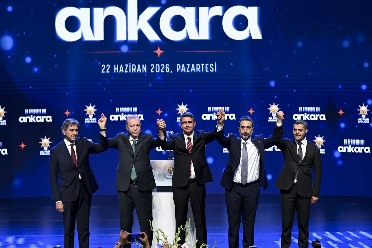 Mansur Yavaş tan dikkat çeken açıklama: İki gün önce elimi öpmek istedi 1