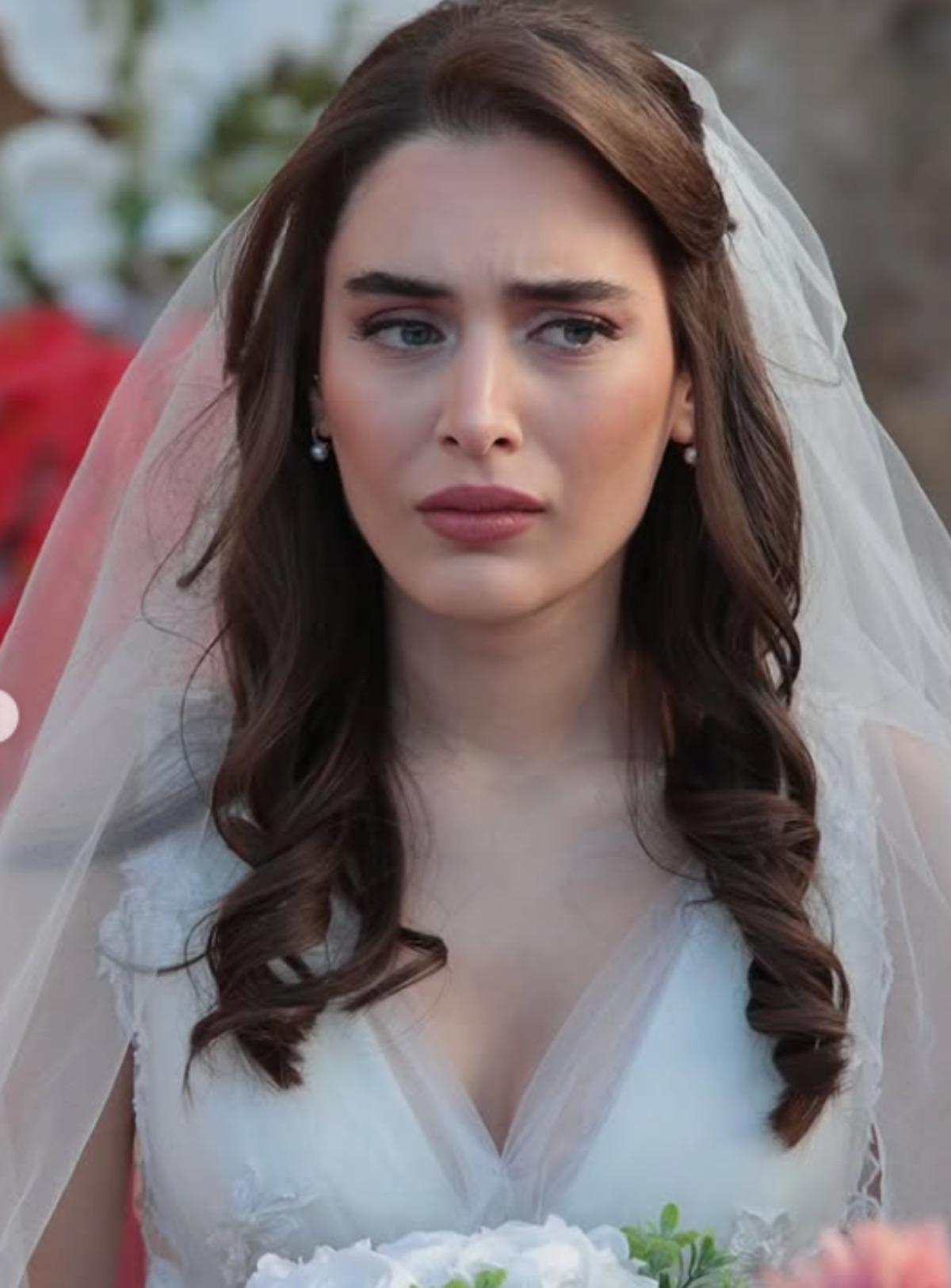 Uzak Şehir’de Meryem ve Müjgan gidiyor mu? İpek için karar verildi 2