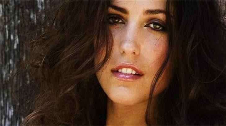 Wesley Sneijder ve Yolanthe Cabau boşanma sürecine girdi G3