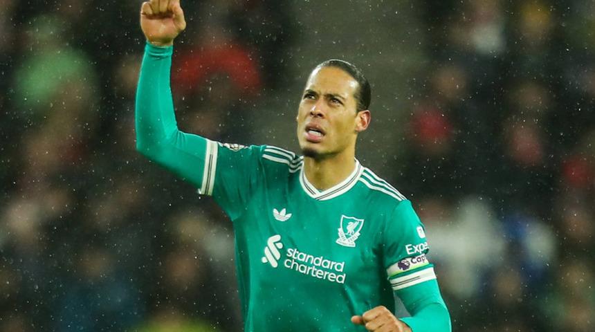 Galatasaray'da y&uuml;zyılın transfer &ccedil;ılgınlığı! Virgil van Dijk i&ccedil;in dev operasyon...