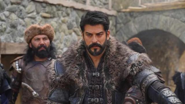 Çekimler yine ertelendi: Burak Özçivit'a başrol aranıyor
