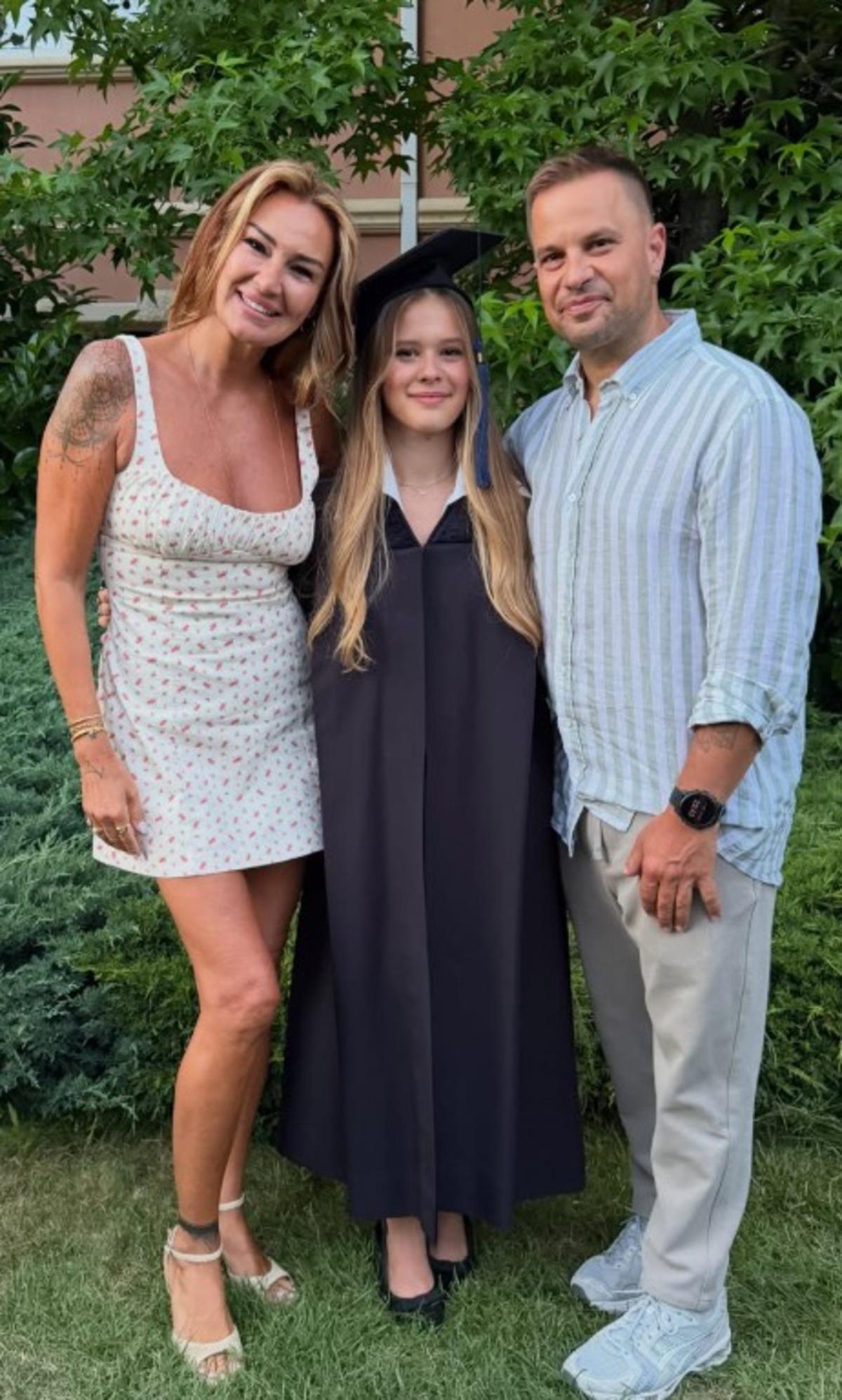 Pınar Altuğ un gurur günü: Su Atacan mezun oldu 2