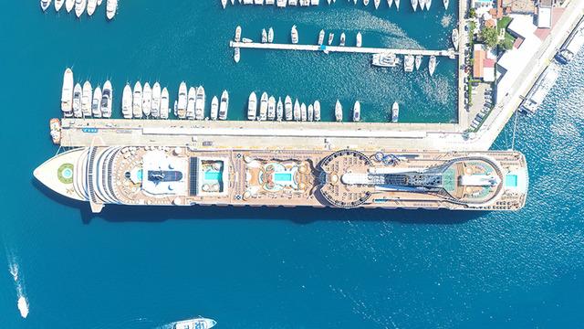 Marmaris'e MSC Divina kruvaziyeri 4 bin 121 turist getirdi