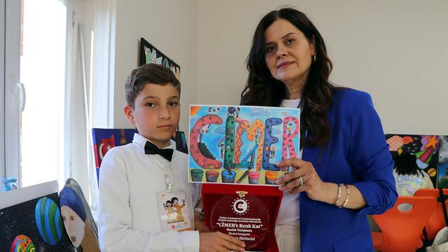 Hayalindeki CİMER'i resmedip Türkiye birincisi oldu