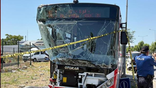 Ankara'da otobüs kazası: 1 ölü, 9 yaralı