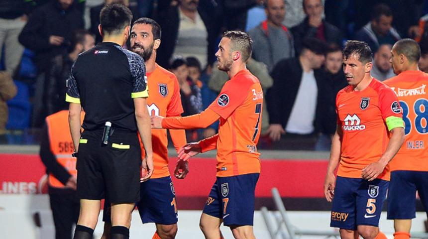 Arda Turan'a bir ceza da Başakşehir'den!