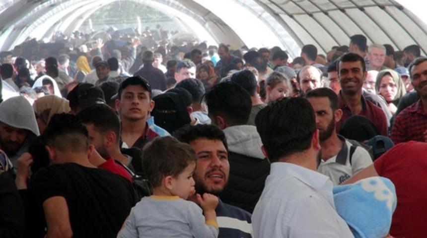 Türkiye'deki Suriyeli mülteciler akın akın Suriye'ye gidiyor