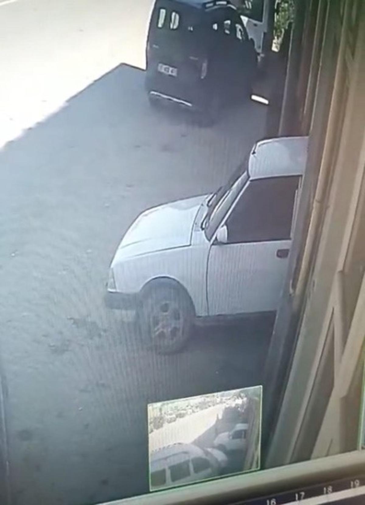 Tamir etmek istediği otomobilin altında kaldı 2