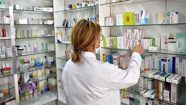 İlaç stoklayıp yurt dışına satmışlar! Eczacılara operasyon: 19 gözaltı