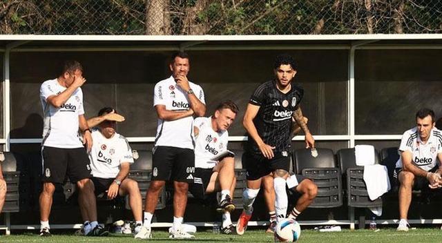 Beşiktaş'ta sürpriz ayrılık! 1. Lig'e transfer oldu!