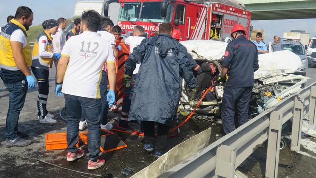 Arnavutköy'de trafik kazası: 3 ölü (2)