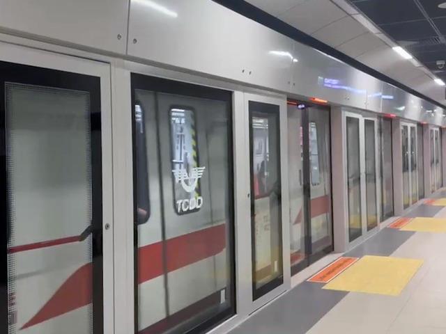 T&uuml;rkiye'nin en uzun ve hızlı metrosu rekor kırdı