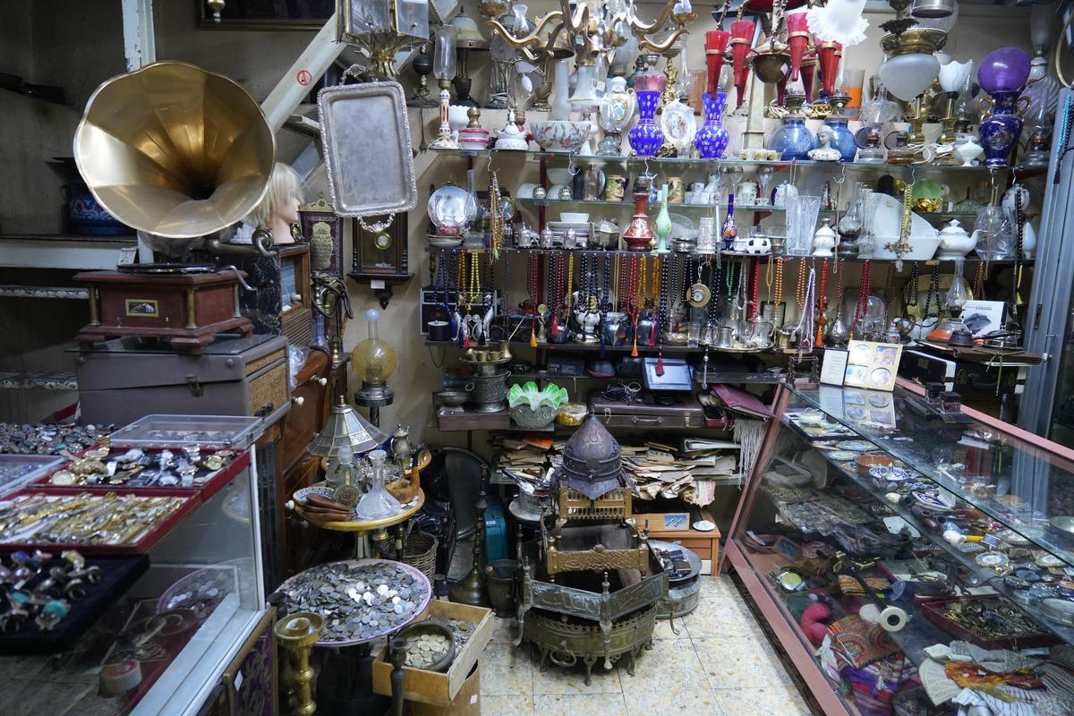 Mesleği i&ccedil;in t&uuml;m mal varlığını sattı: D&uuml;kkan a&ccedil;makla olmaz 1