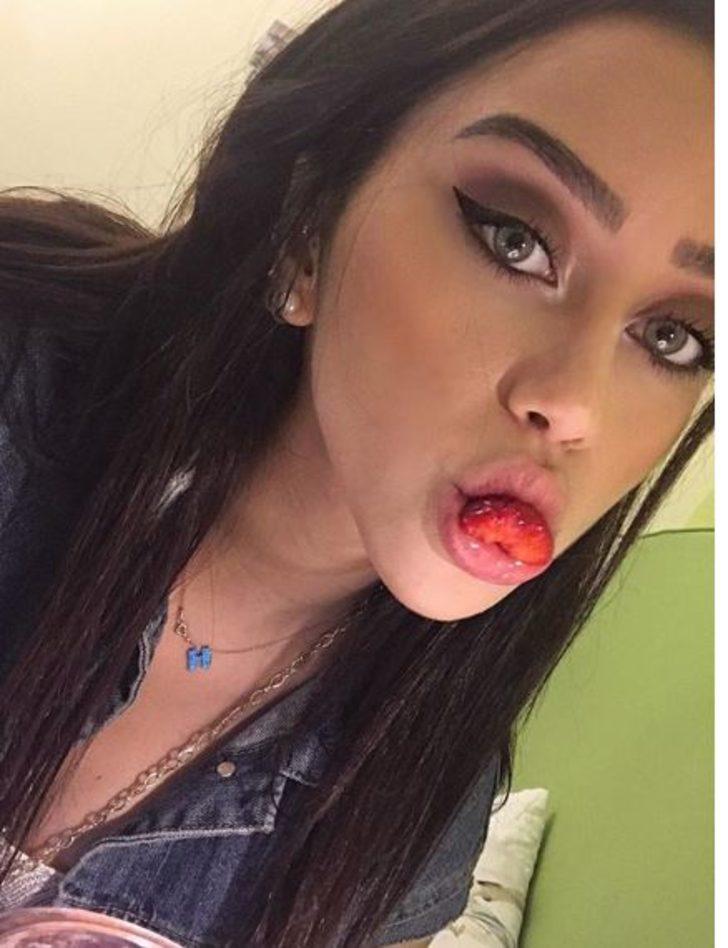 Zeynep Alkan tatil sezonunu açtı G4