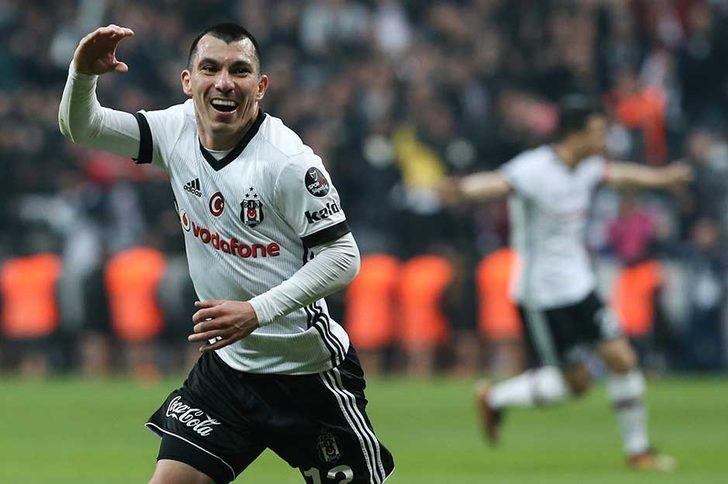 Beşiktaş bombayı patlatıyor! G4