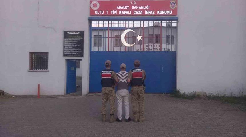 Erzurum&rsquo;da jandarmadan yakalama kararı olan şahıslara operasyon