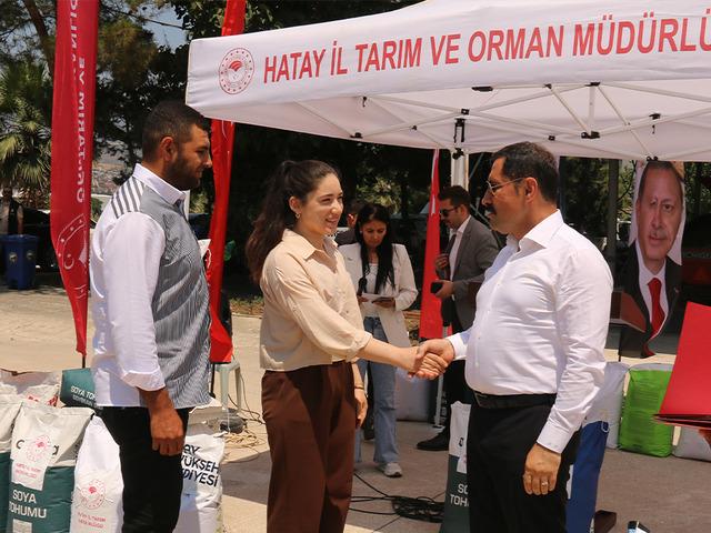 Hatay'da 1387 depremzede &ccedil;ift&ccedil;iye tohum desteğinde bulunuldu