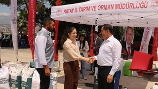 Hatay'da 1387 depremzede çiftçiye tohum desteğinde bulunuldu