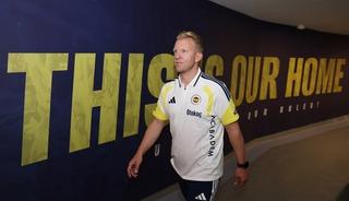 Dirk Kuyt, Fenerbah&ccedil;e&rsquo;ye yardımcı antren&ouml;r olarak geri d&ouml;nd&uuml;