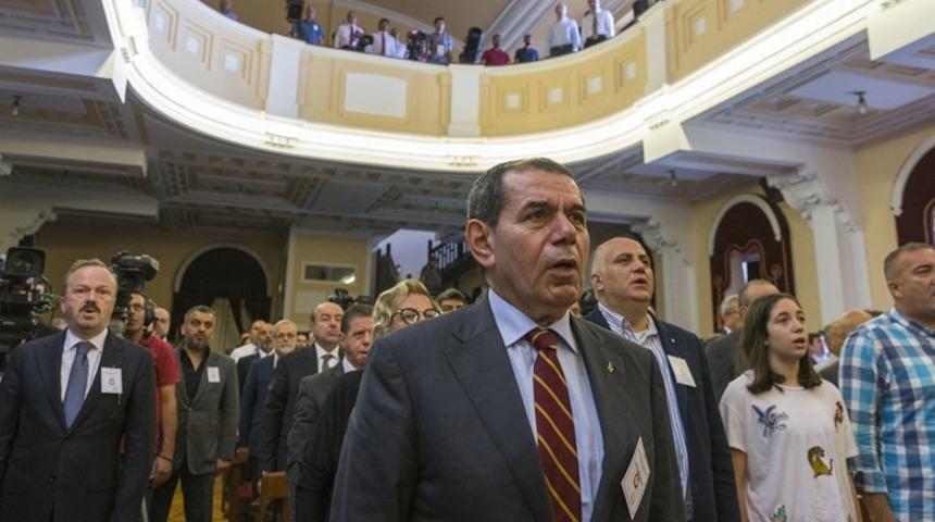 Dursun Özbek, Galatasaray Lisesi'nden ayrıldı