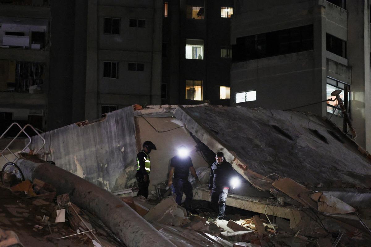 Venezuela da peş peşe iki b&uuml;y&uuml;k deprem: 7,5 ve 7,2... B&ouml;lgeden ilk g&ouml;r&uuml;nt&uuml;ler geldi 11