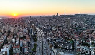 Aylık 20 bin TL'ye dayandı: İstanbul'da otopark fiyatları u&ccedil;tu