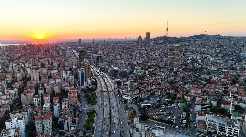 Aylık 20 bin TL'ye dayandı: İstanbul'da otopark fiyatları u&ccedil;tu