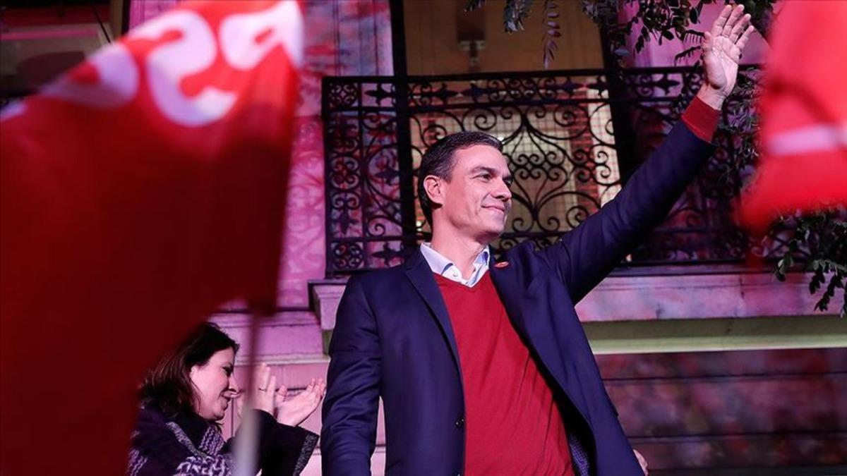 &Uuml;lke tarihinde bir ilk!  First Lady nin pasaportuna el konuldu: 24 yıl hapsi isteniyor 1