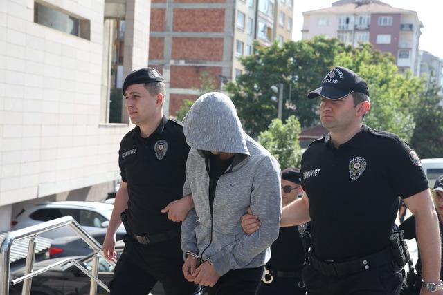 Eskişehir merkezli yasa dışı bahis operasyonunda yakalanan 14 ş&uuml;pheli adliyede 7