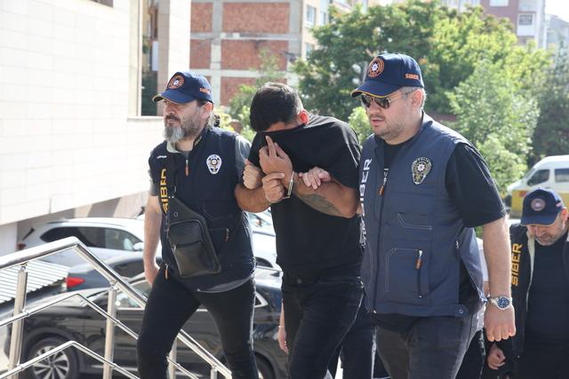 Eskişehir merkezli yasa dışı bahis operasyonunda yakalanan 14 ş&uuml;pheli adliyede 3