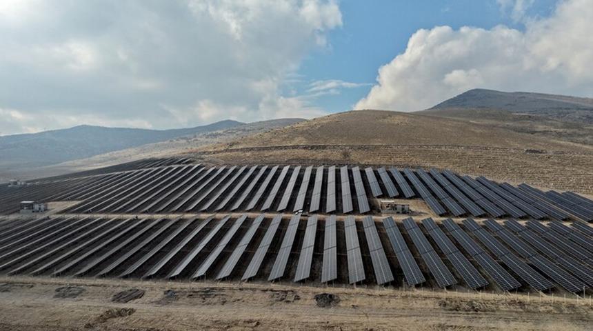 G&uuml;neşten elektrik &uuml;retiminde yılın rekoru tazelendi