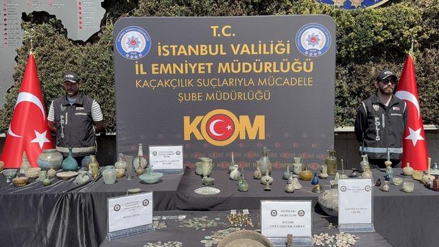 İstanbul da ele ge&ccedil;irilen tarihi eserler sergilendi 1