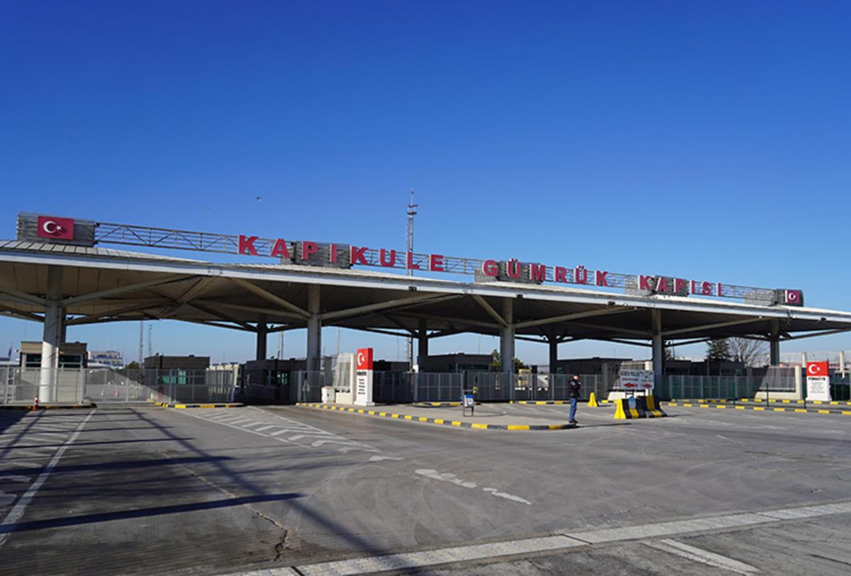 Sınır kapılarında yeni d&ouml;nem: Kuyrukta beklemek tarih oluyor 1