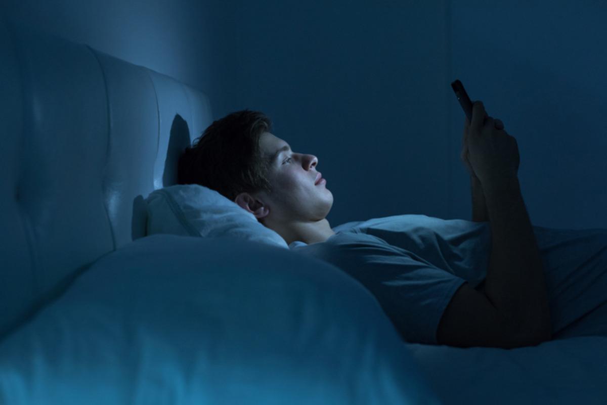 Telefonunu sessizde kullanan insanların ortak &ouml;zelliği! 1