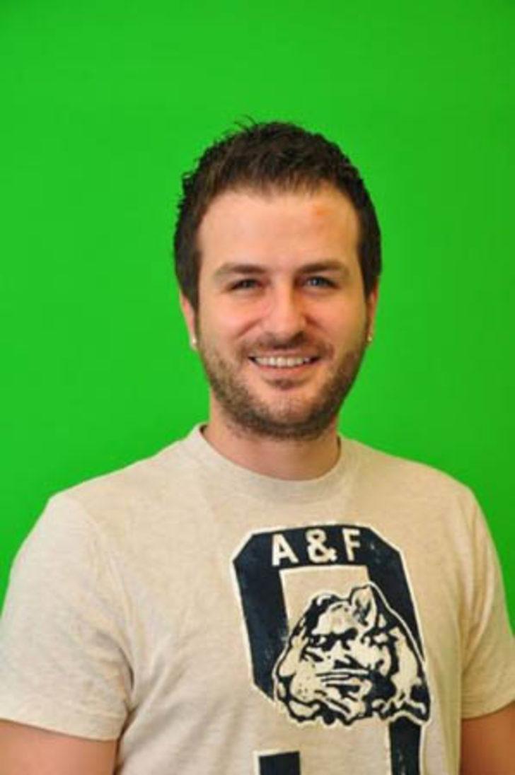 Ünlü oyuncu Arda Öziri motosiklet kazasında hayatını kaybetti  G4