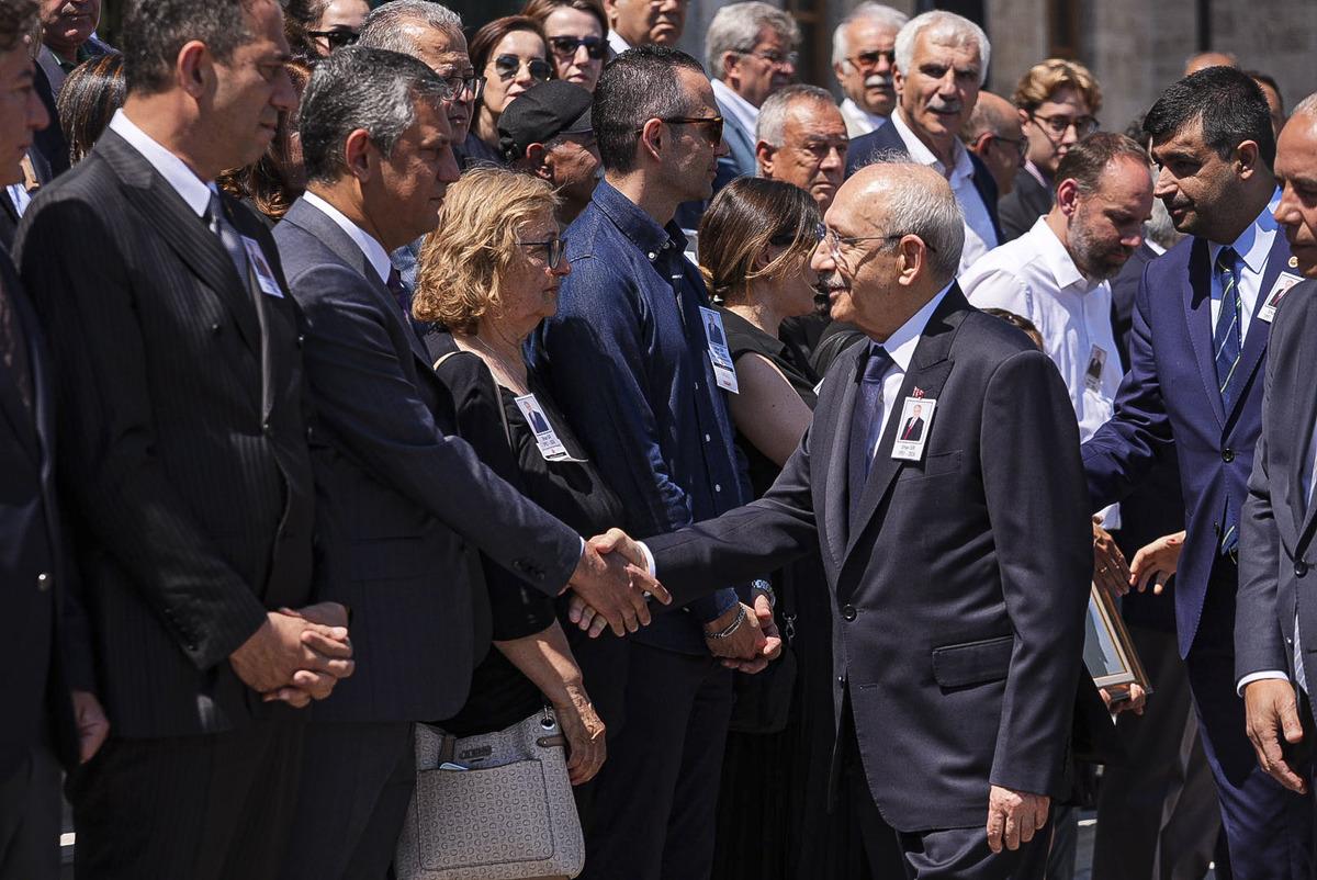 G&uuml;ndeme damga vuran kare: Kılı&ccedil;daroğlu ve &Ouml;zel ilk kez yan yana! 1