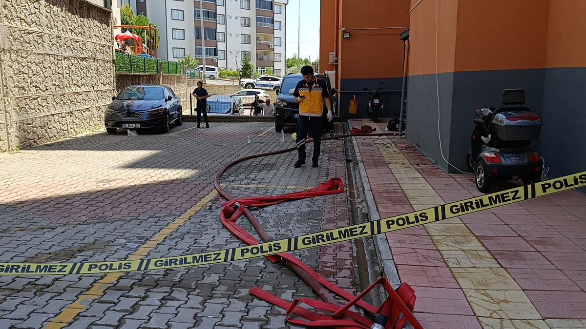 Kahreden yangın: 3 kişi hayatını kaybetti 2