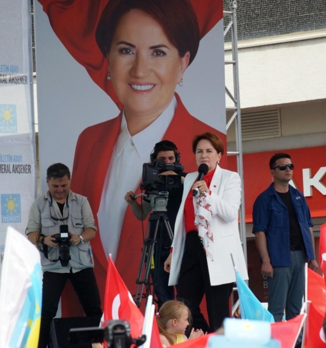Meral Akşener'e Aydın'da b&uuml;y&uuml;k şok! Miting alanını g&ouml;r&uuml;nce...