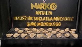 Antalya&rsquo;da 16,6 kilogram eroin ele ge&ccedil;irildi