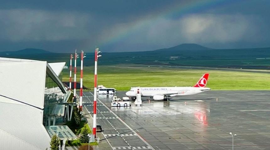 Kars'ta hava trafiği yılın ilk 5 ayında hız kazandı