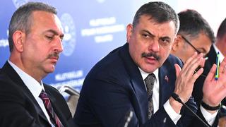Bakan Çiftçi açıkladı: Türkiye’de yasal kalış hakkına sahip yabancı sayısı belli oldu